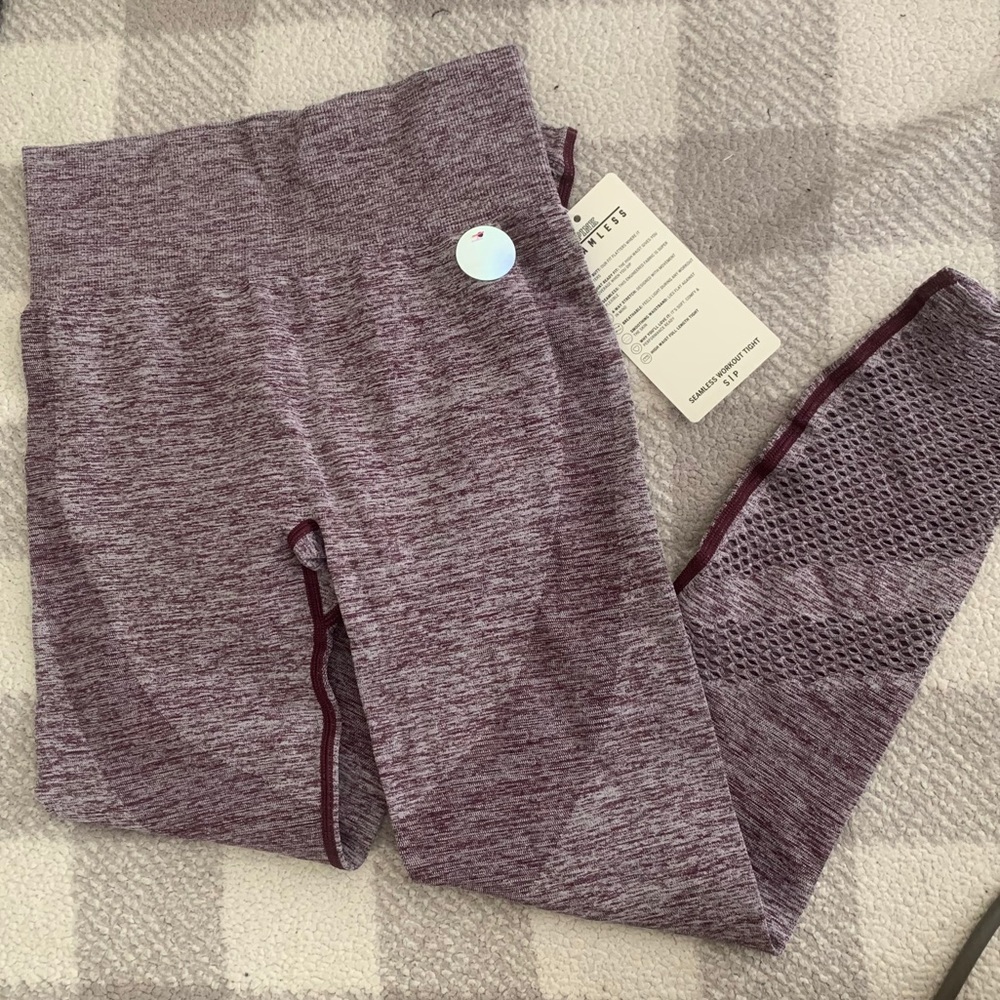 Victoria’s Secret seamless legging